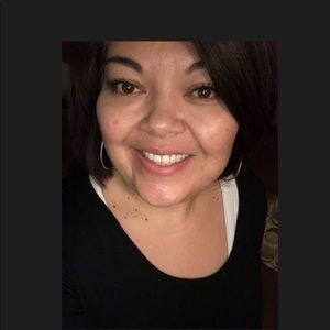 Meet your Posher, Deanna